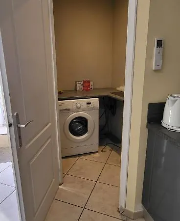 Maison 130m2, Terrasse 70 M2 Sud, 1a7 Pers, 3 Chbres Avec Tv Et Clim * Pierrelatte