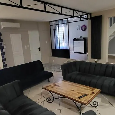 Maison 130m2, Terrasse 70 M2 Sud, 1a7 Pers, 3 Chbres Avec Tv Et Clim * Pierrelatte