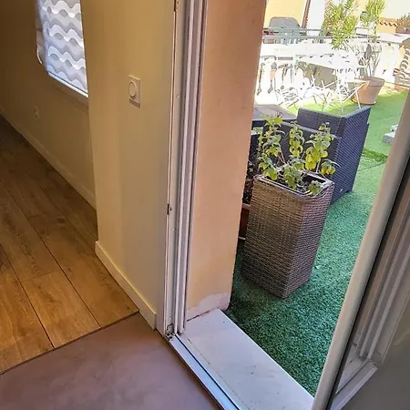 Maison 130m2, Terrasse 70 M2 Sud, 1a7 Pers, 3 Chbres Avec Tv Et Clim Pierrelatte