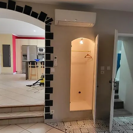 Maison 130m2, Terrasse 70 M2 Sud, 1a7 Pers, 3 Chbres Avec Tv Et Clim * Pierrelatte